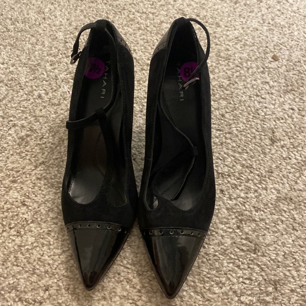 Tahari leather heels shoes